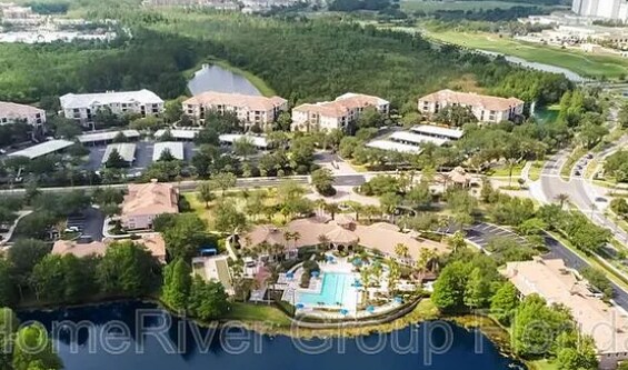 Building Photo - 8302 Portofino Dr