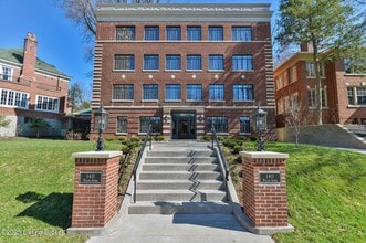 Building Photo - 1411 Willow Ave