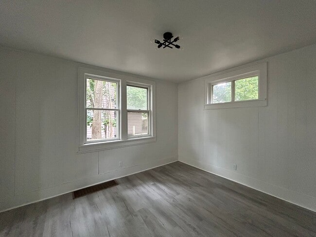 Building Photo - 1224 Eclipse Pl
