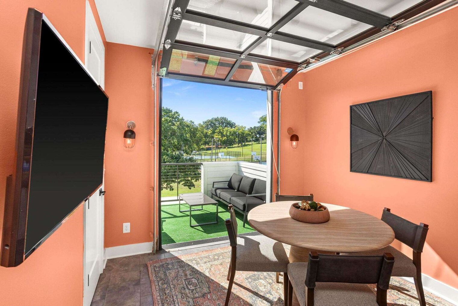 Building Photo - 1710 8th Ave S