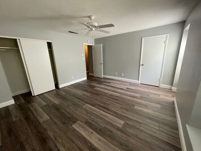 Building Photo - 200 St Andrews Blvd