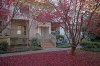 Building Photo - "Charming 2-Bed, 2-Bath Retreat in the Heart of Santa Clara!"