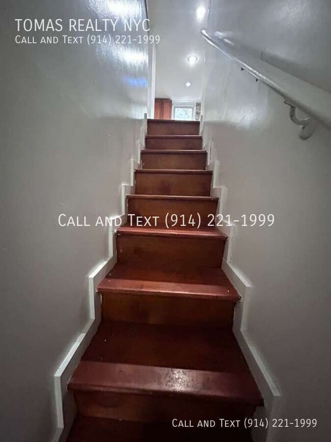 Building Photo - 92 Orchard St