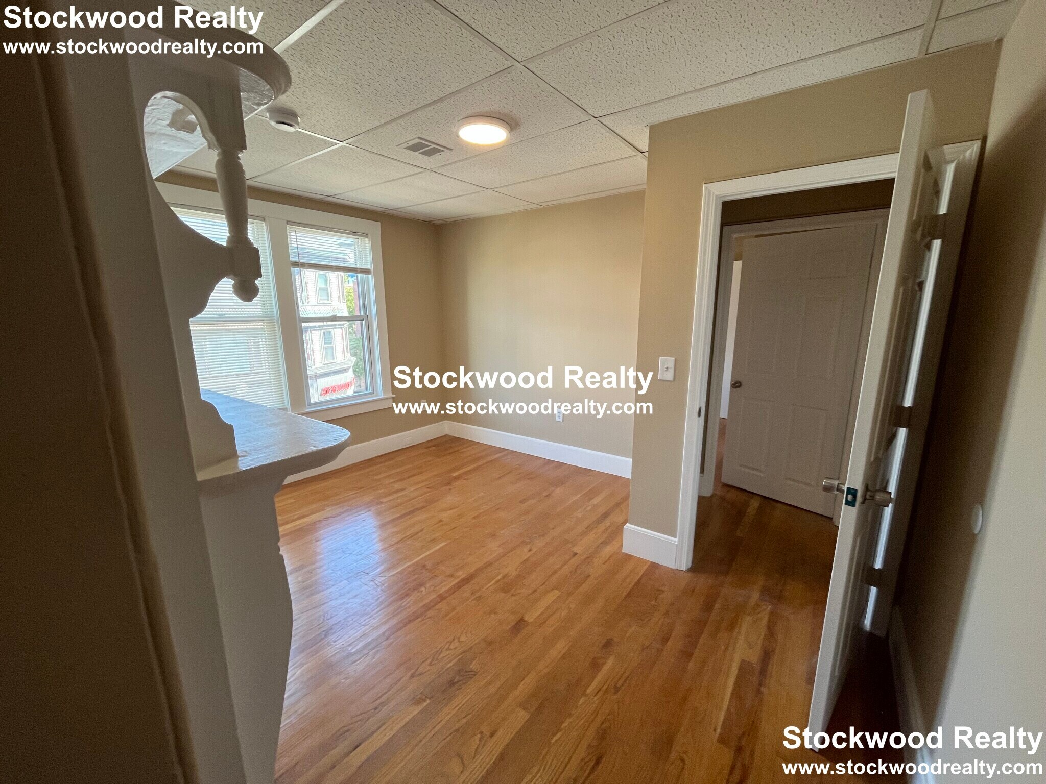 Building Photo - 933 Dorchester Ave