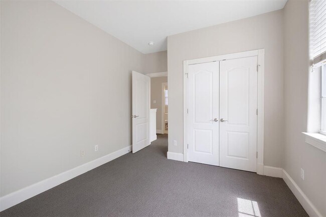 Building Photo - 6715 Windrift Way