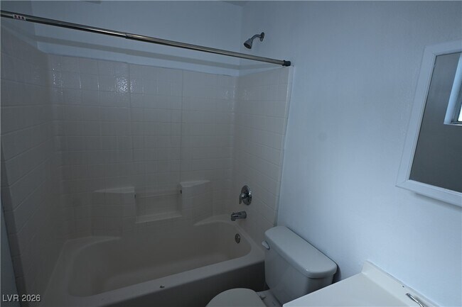 Building Photo - 3017 E Carey Ave