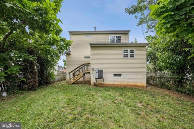Building Photo - 3709 38th Ave