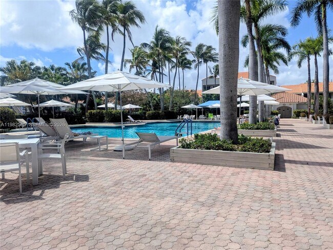 Building Photo - 3610 Yacht Club Dr