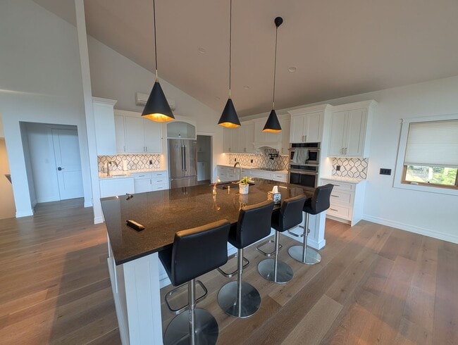 Building Photo - 2448 Le Clerc Rd S