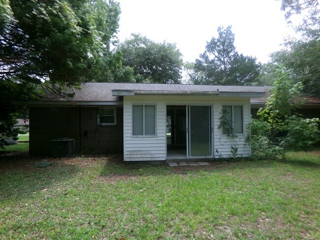 Building Photo - 804 44th Ave N