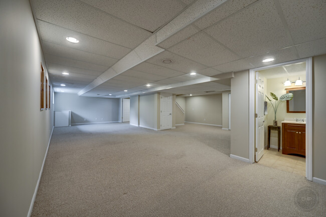Building Photo - 3744 Highknob Cir