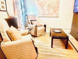 Building Photo - 167 Broadway