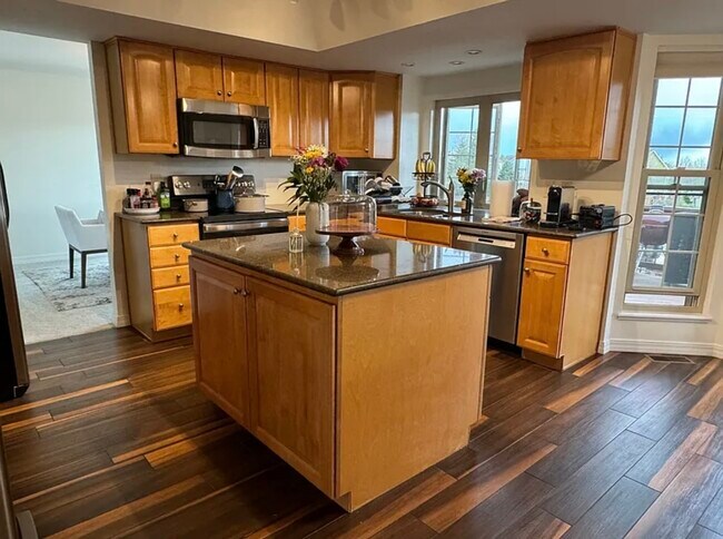 Building Photo - 2565 Wimbleton Ct