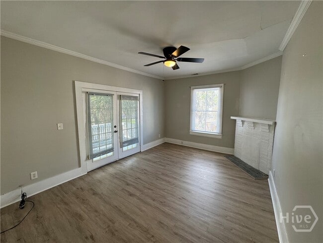 Building Photo - 1112 E Anderson St