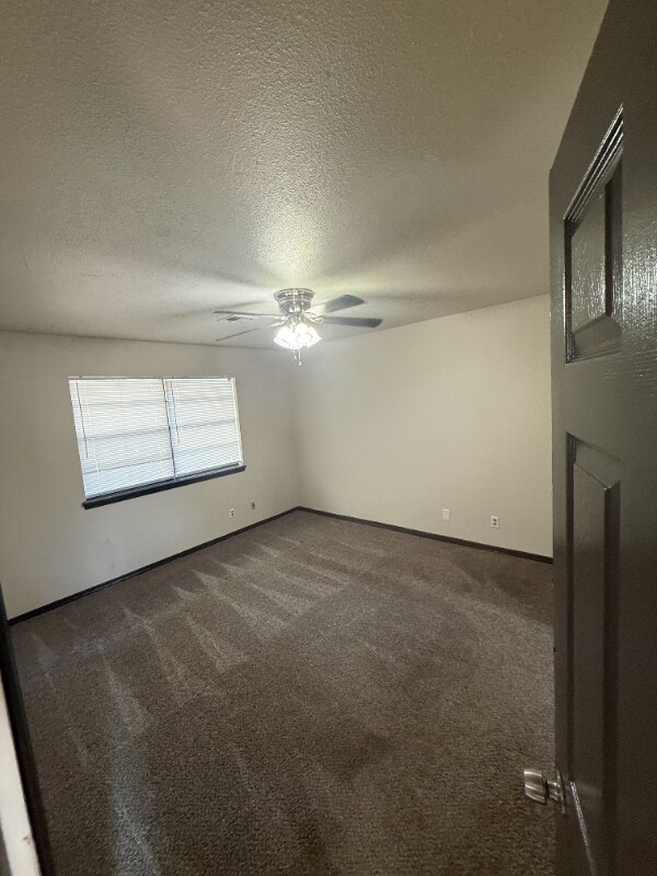 Building Photo - 1904 Quail Run