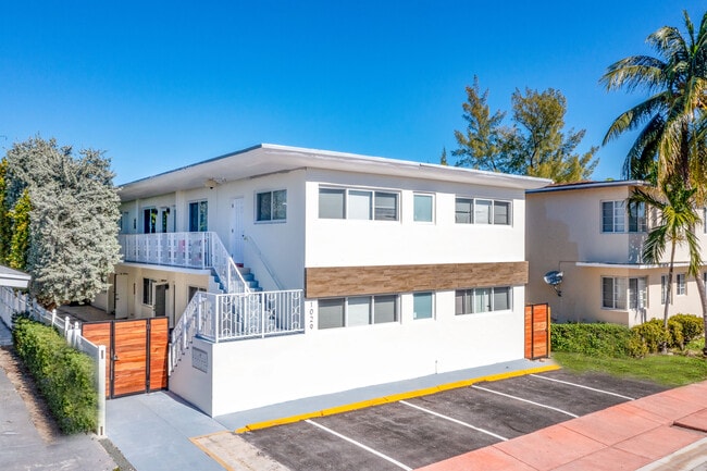 Building Photo - 1029 79th St