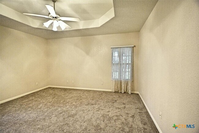 Building Photo - 2725 Diamond Trail