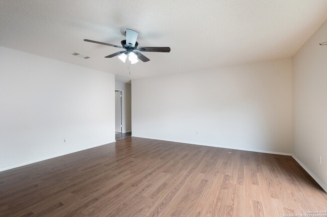 Building Photo - 15414 Legend Springs Dr