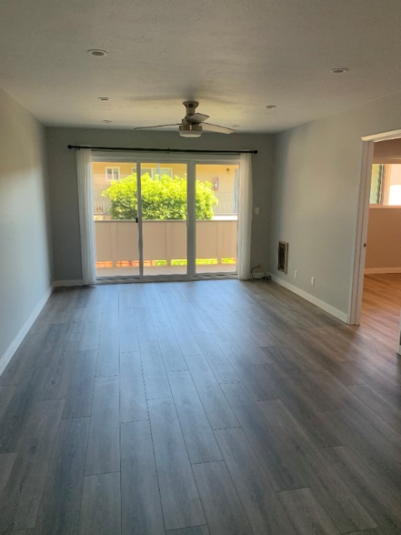 Building Photo - 1340 Palos Verdes Dr
