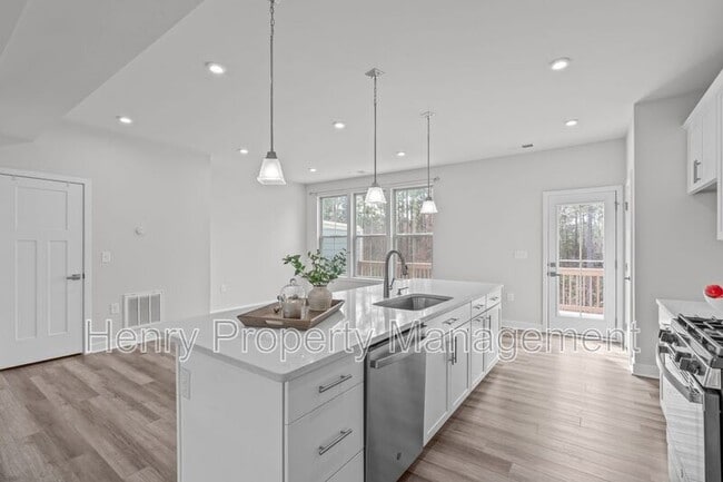 Building Photo - 1329 Channing Park Cir
