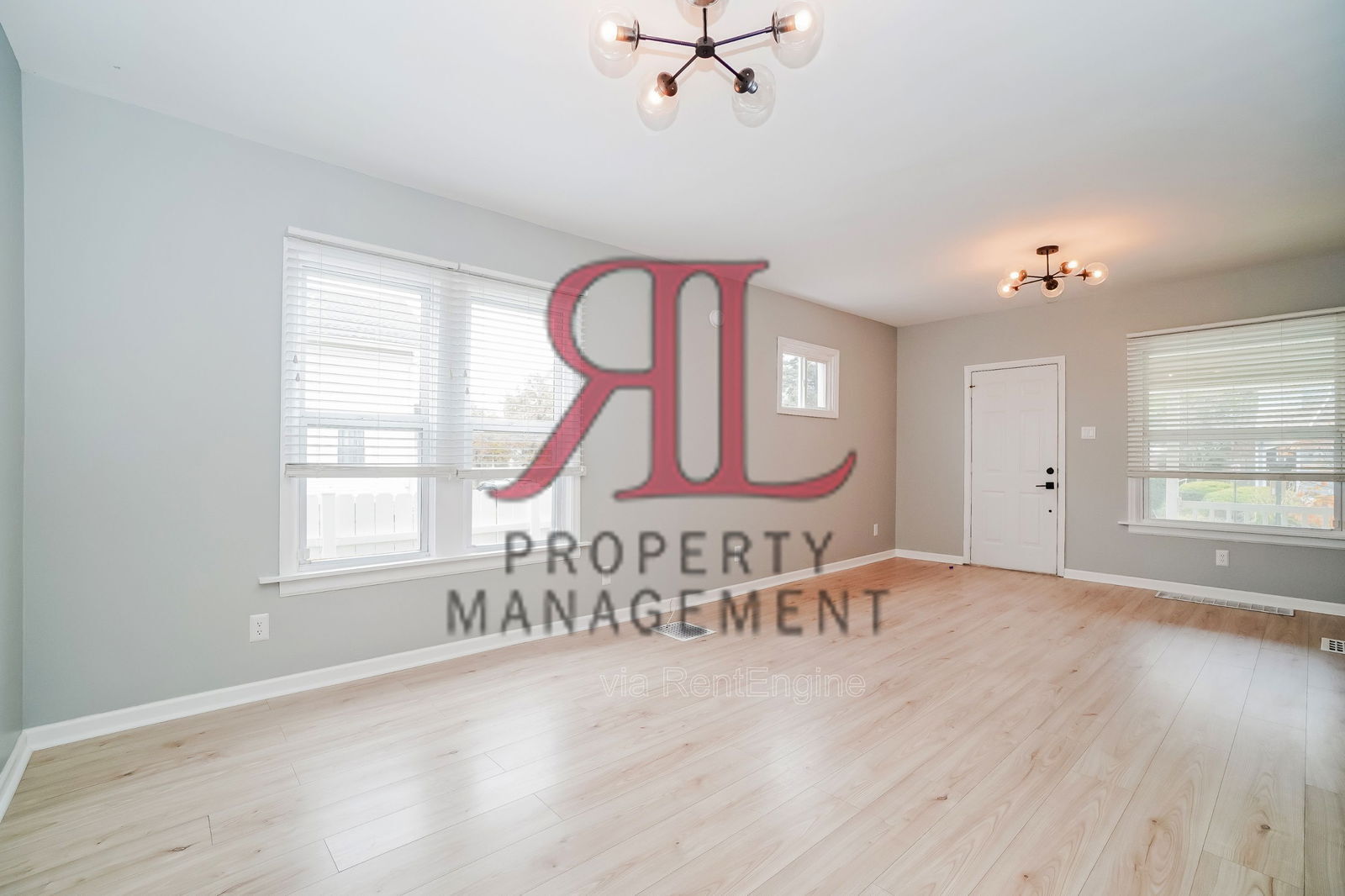 Building Photo - 543 E Jenkins Ave