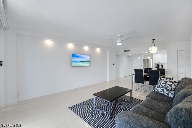 Building Photo - 5 Bluebill Ave