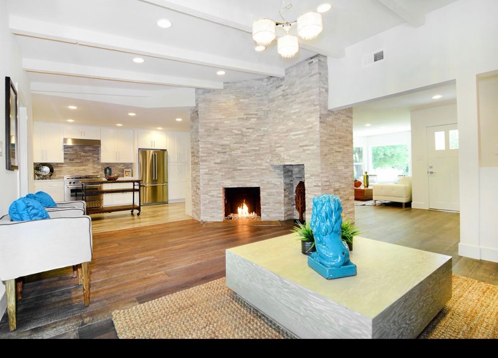 Building Photo - 15643 Woodfield Pl