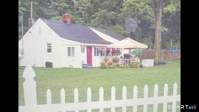 Building Photo - 159 Purdy Hill Rd