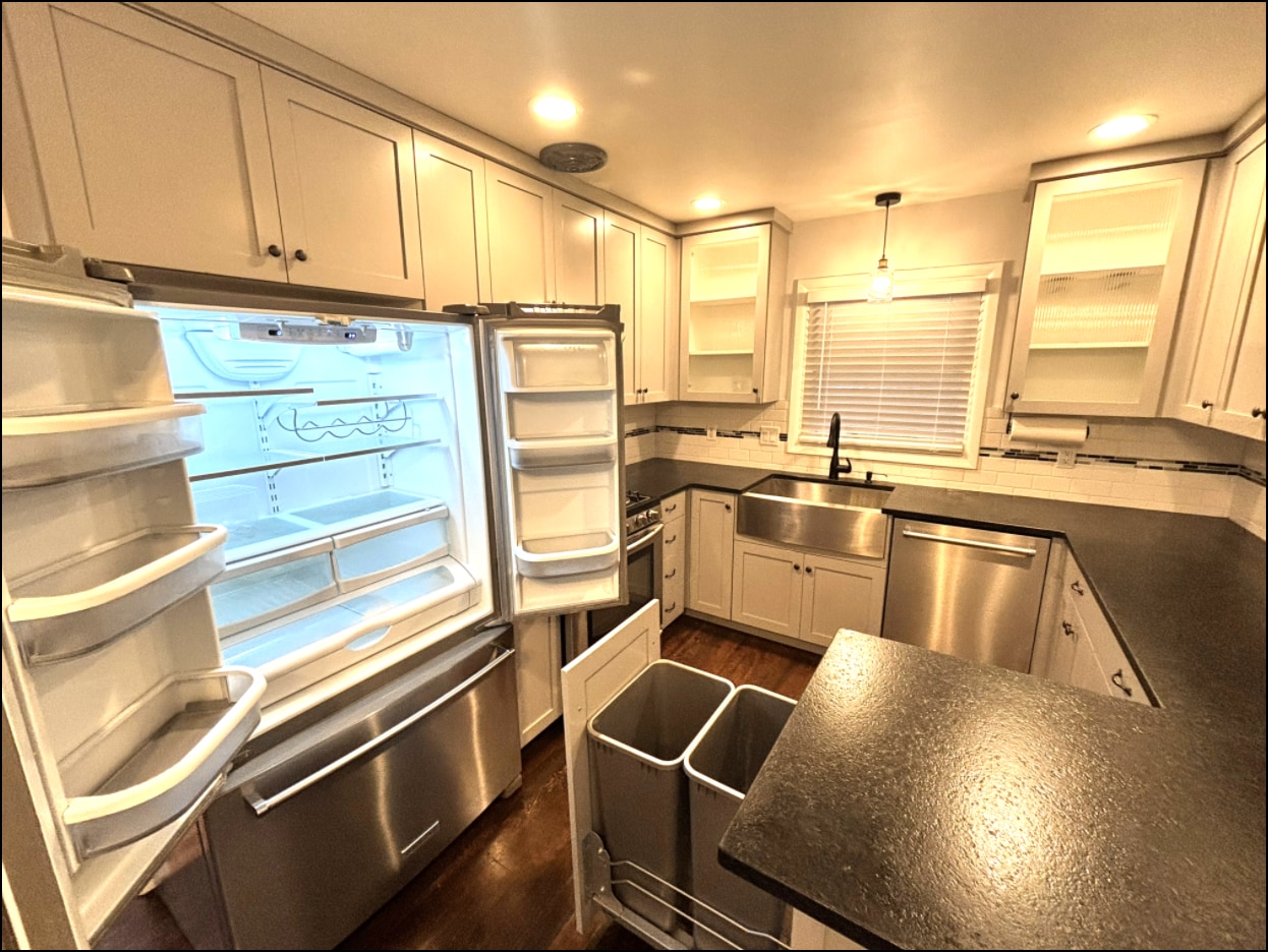 Building Photo - 1617 S Leadville Ave