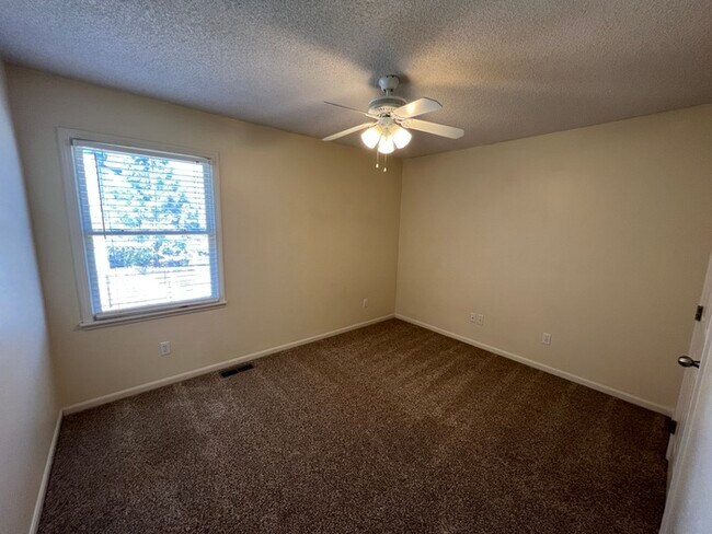 Building Photo - Welcome to this beautiful 4-bedroom, 2.5-b...