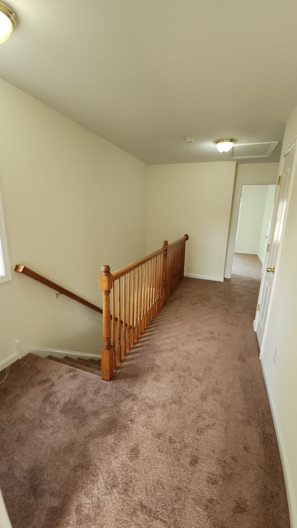 Building Photo - Spacious, Large, Luxury 3 Bedroom End - Unit Townhouse in Hockessin, Delaware