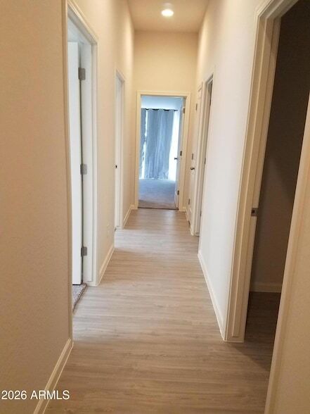 Building Photo - 705 Dylan Ct