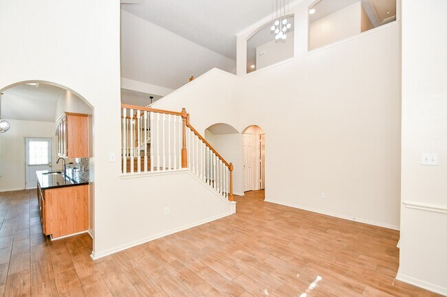 Building Photo - 1310 Lake Edinburg Ct