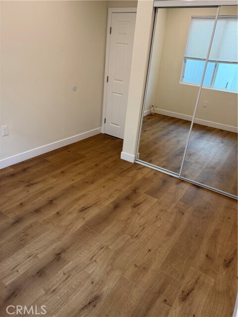 Building Photo - 8144 Vantage