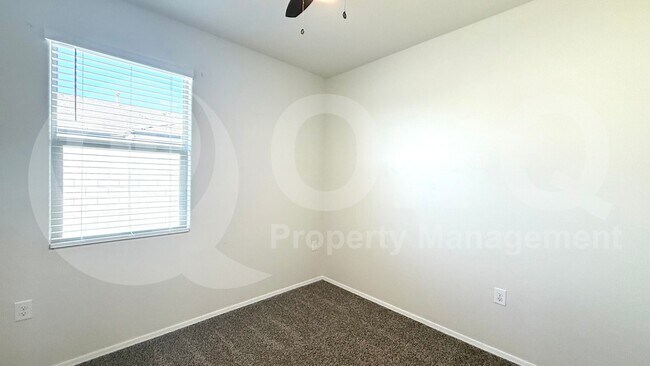 Building Photo - 30827 W Flower St