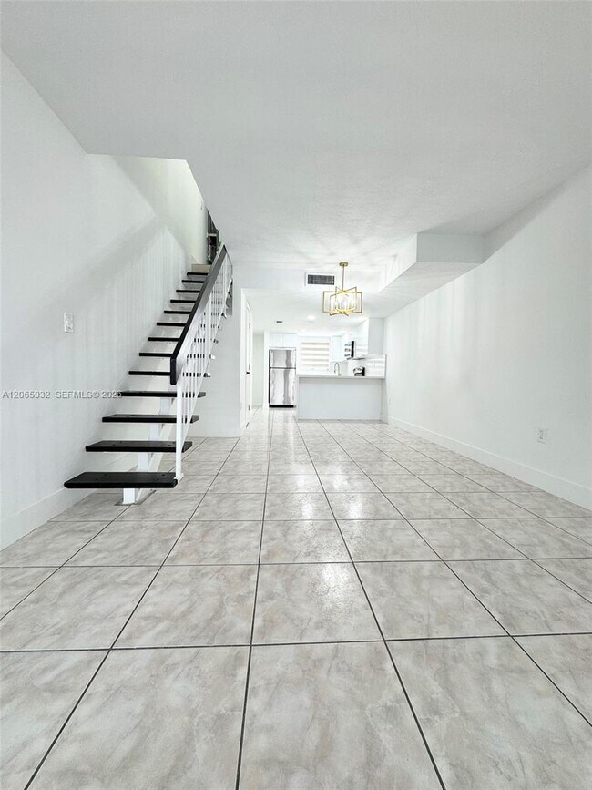 Building Photo - 5580 W 26th Ct