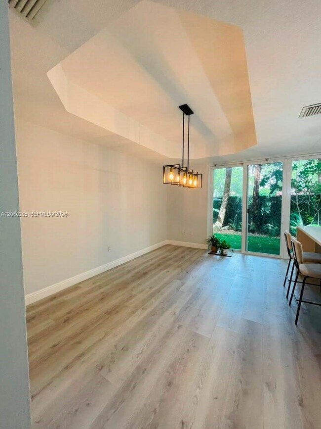 Building Photo - 790 SW 107th Ave