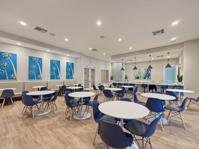 Building Photo - 13586 Sabal Palm Ct