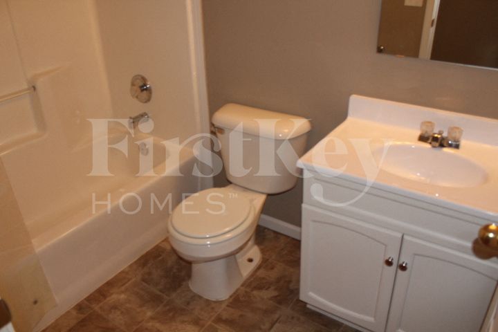 Building Photo - 8810 Scotland Dr