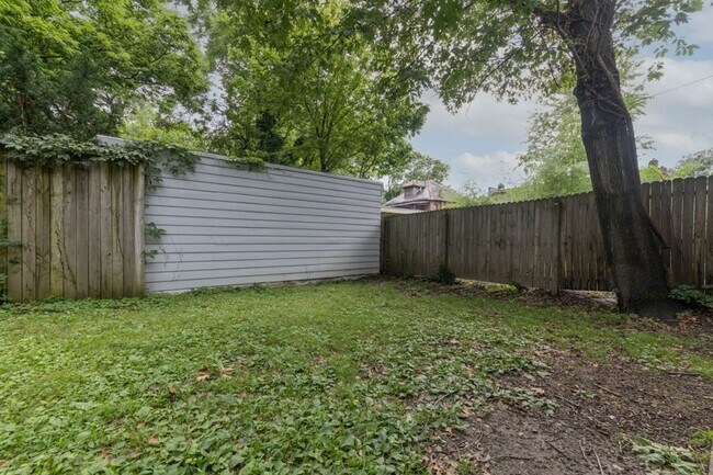 Building Photo - OSU Single Family House! Great Location!
