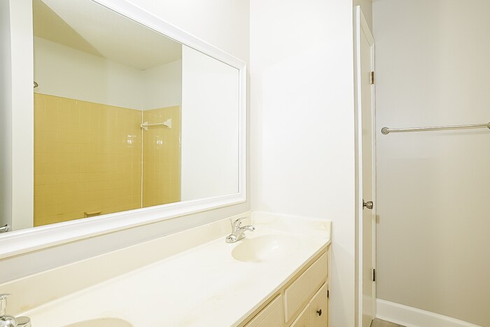 Building Photo - 4324 Sun Valley Pl