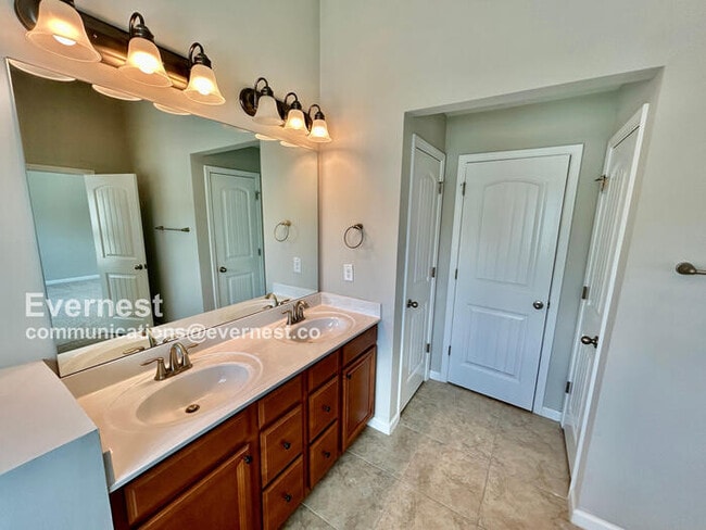 Building Photo - 1245 Fischer Trace