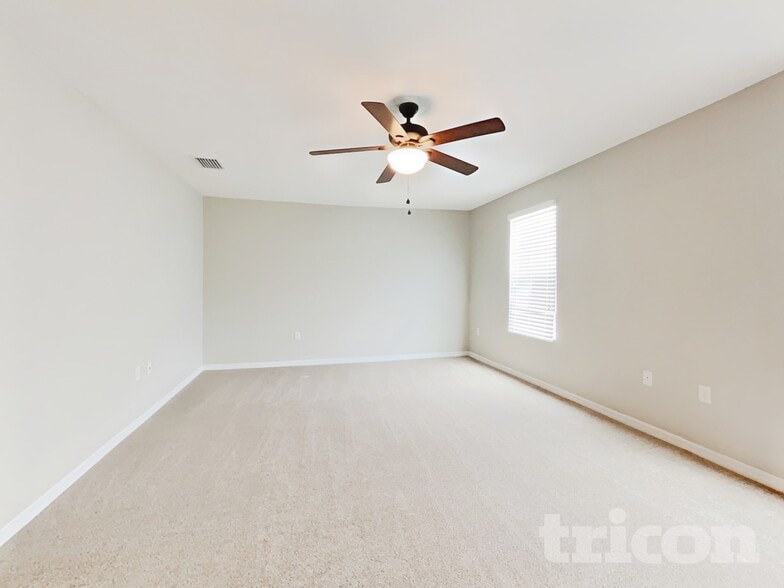 Building Photo - 3799 Crossline Dr