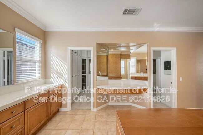 Building Photo - 13073 Dressage Ln