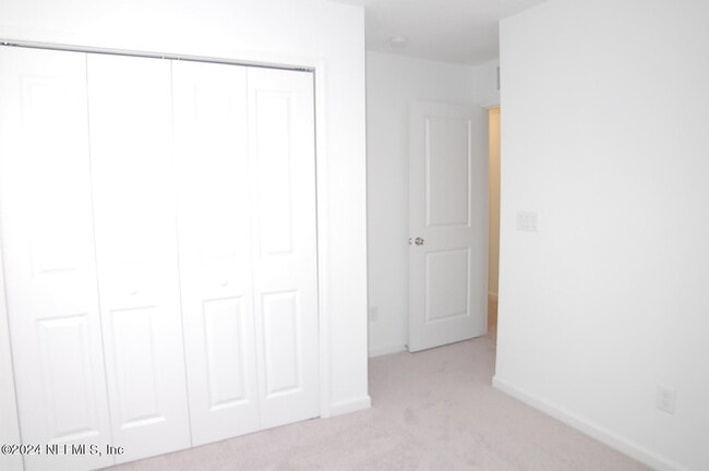 Building Photo - 689 Holly Lks Dr