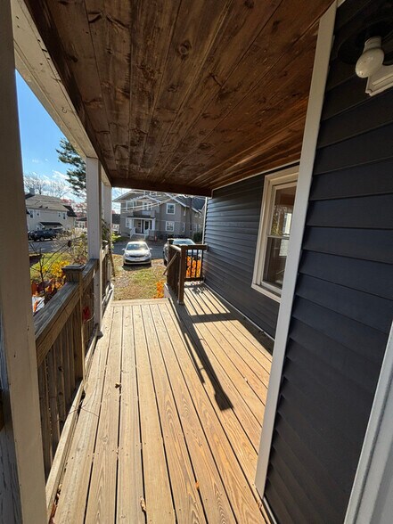 Building Photo - 5 Concord Terrace