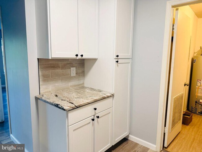 Building Photo - 4405 Waterperry Ct