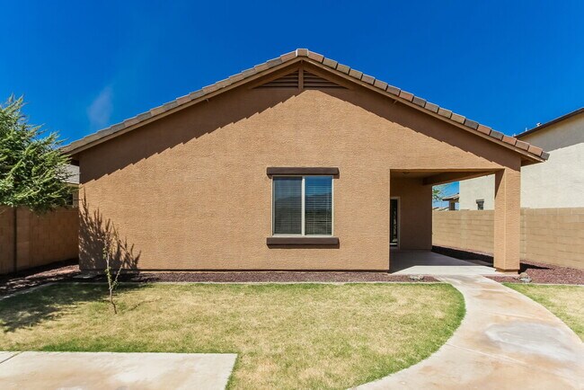 Building Photo - 7024 S 78th Dr