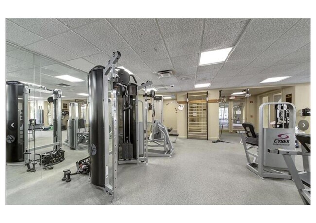 Building Photo - 260 E Flamingo Rd