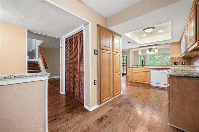 Building Photo - 1417 Earlshire Pl